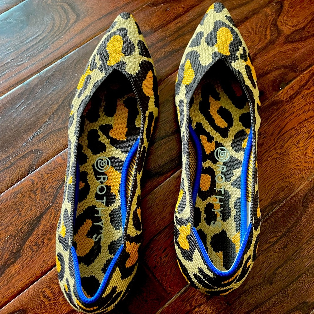 Rothys Point Shoe worn once